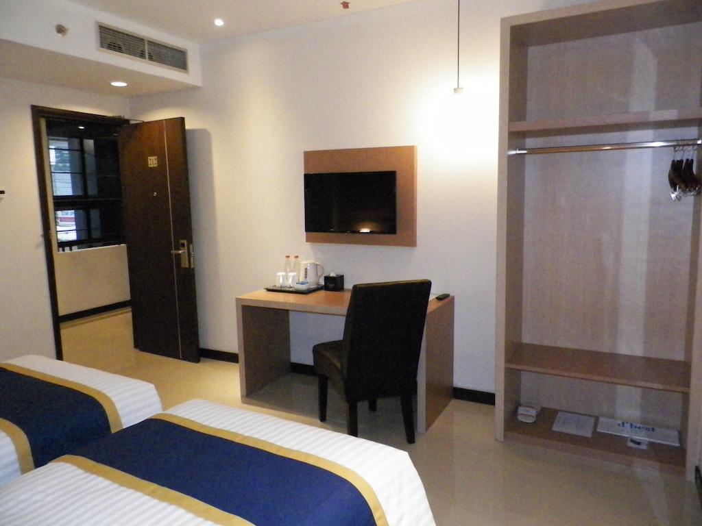 D'Best Hotel Pasar Baru Bandung Cameră foto