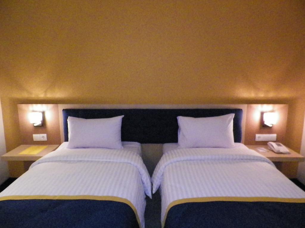 D'Best Hotel Pasar Baru Bandung Cameră foto
